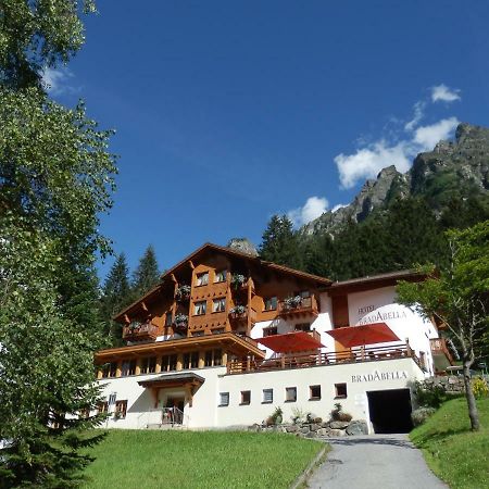 Hotel Bradabella - Montafon 가글린 외부 사진