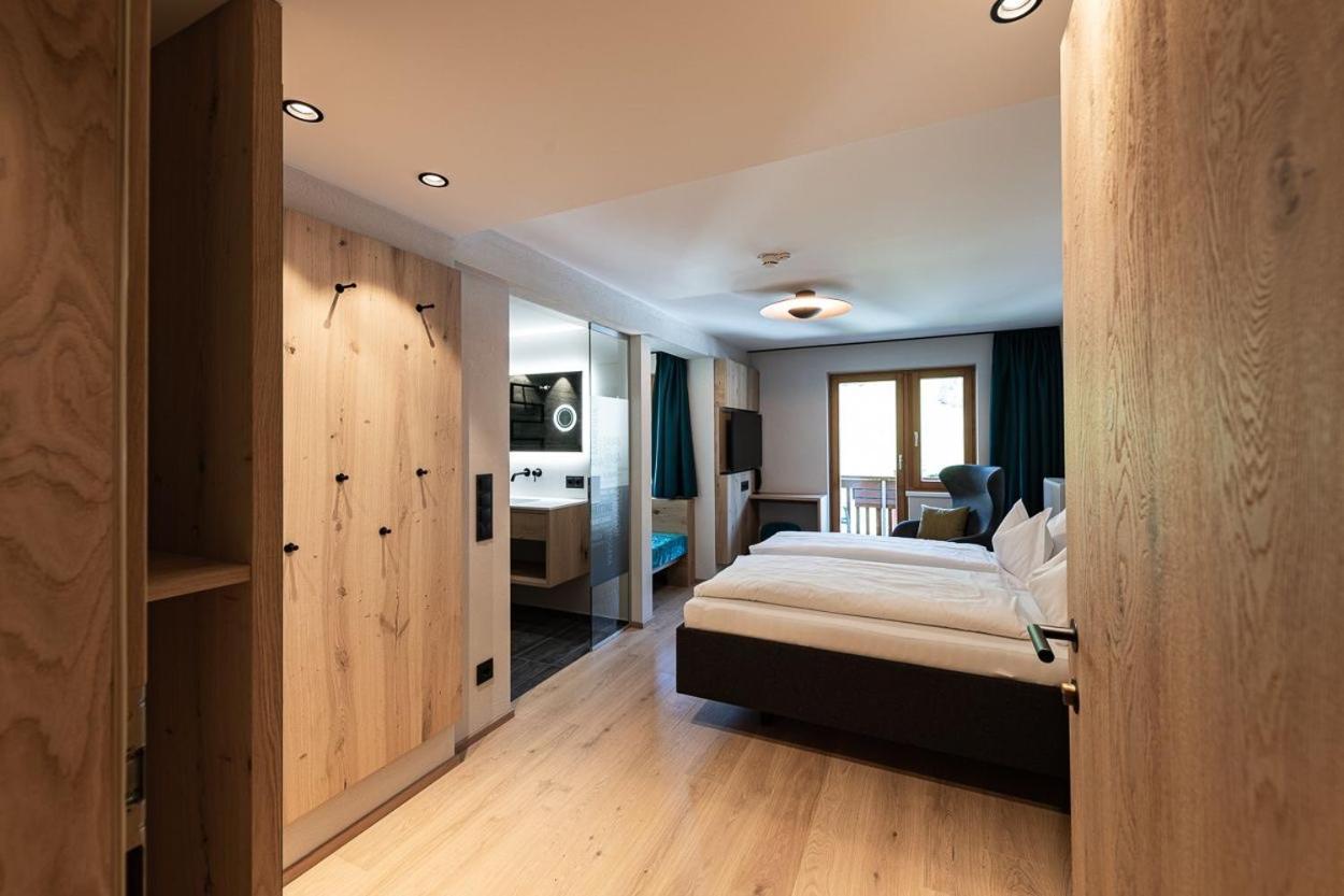 Hotel Bradabella - Montafon 가글린 외부 사진
