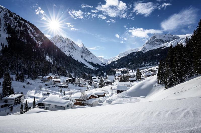Hotel Bradabella - Montafon 가글린 외부 사진